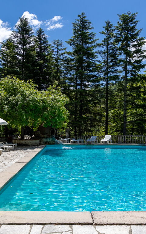 Villa Contessa: all'aperto, Giardino, Piscina