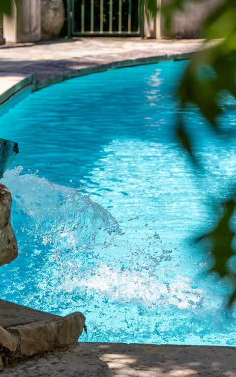 Villa Contessa: all'aperto, Piscina
