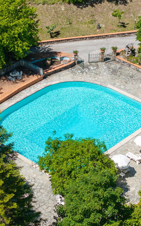 Villa Contessa: Piscina, Vista Panoramica
