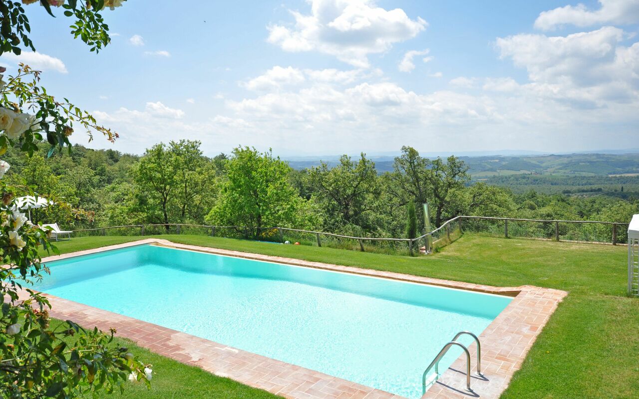 Podere Orietta: Piscina