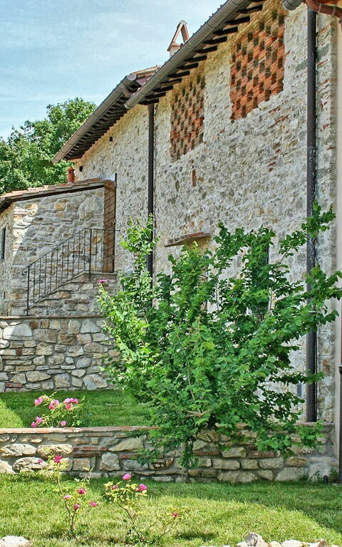 Le Fonti: Esterni, Piscina