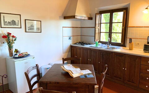 Alloggio Le Fonti 5: Cucina, Sala da pranzo