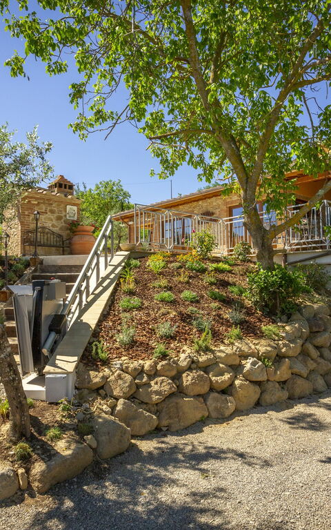 Villa Amadeo: all'aperto, Esterni, Giardino