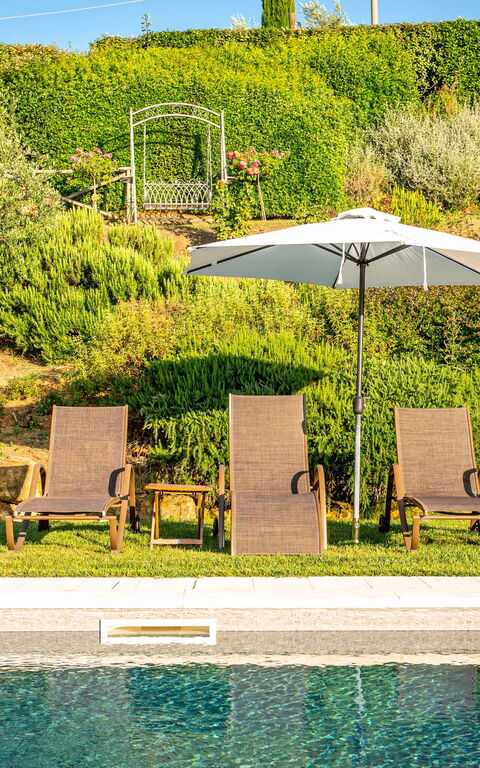 Villa Amadeo: all'aperto, Esterni, Giardino, Piscina