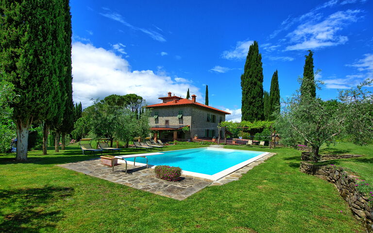 Villa Lo Scoiattolo: all'aperto, Giardino, Piscina