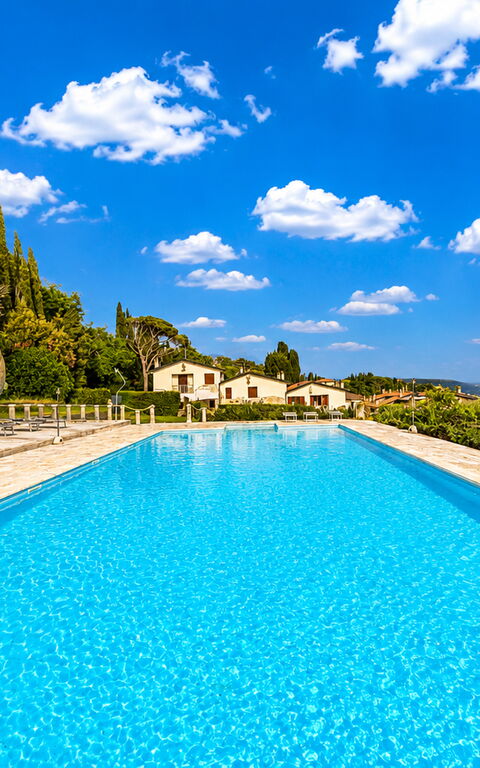 Le Querciolaie with Geothermal Pool: all'aperto, Esterni, Piscina