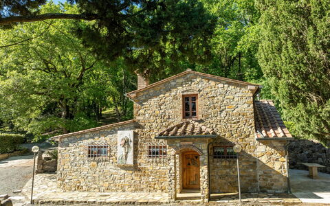 Alloggio Boscaiolo: all'aperto, Entrata Principale, Esterni