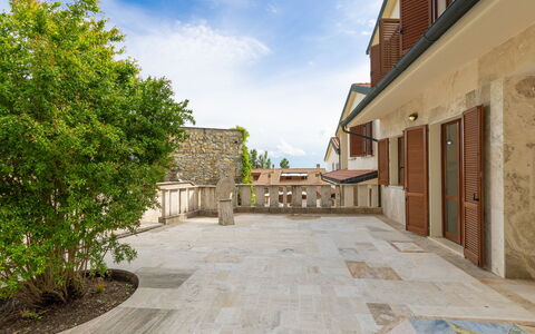 Alloggio Dependance 1: Balcone / Terrazza / Patio