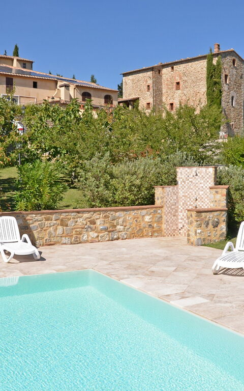 Dante: Esterni, Giardino, Piscina