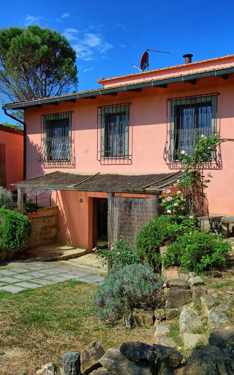 Casa Cipressi: Esterni, Giardino