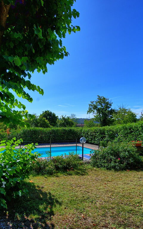 Casale Ambra: Giardino