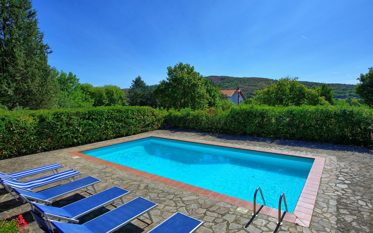 Casale Ambra: Piscina