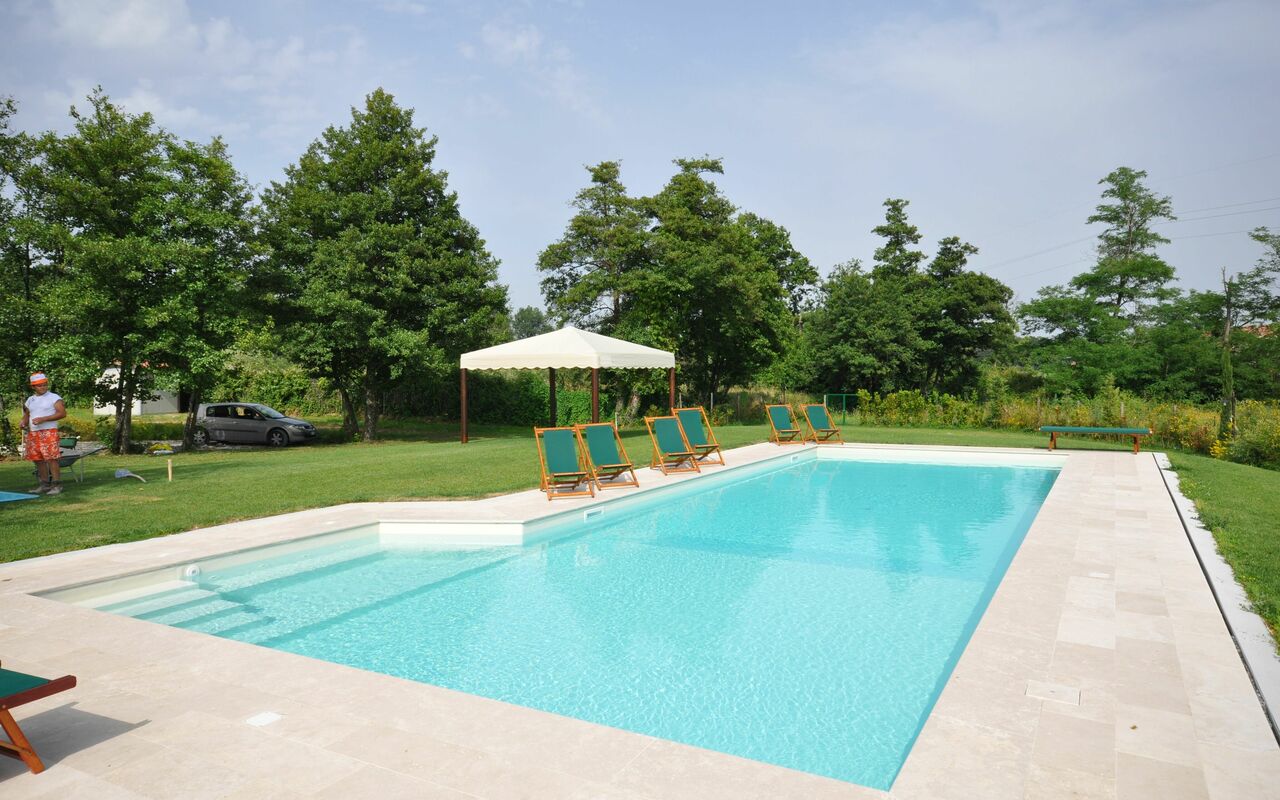 Villa Marginone: all'aperto, Esterni, Giardino, Piscina
