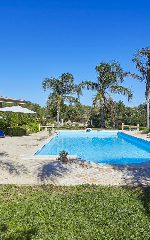 Villa Oasi: Giardino, Piscina