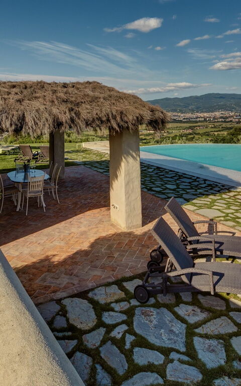 Villa Agazzi: Giardino, Piscina