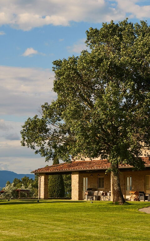 Villa Agazzi: all'aperto, Esterni, Giardino