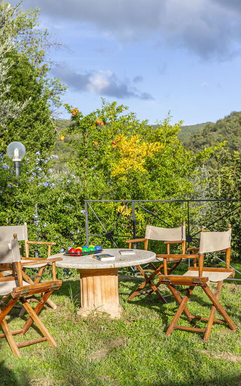 Bigiolo a Melazzano: all'aperto, Giardino