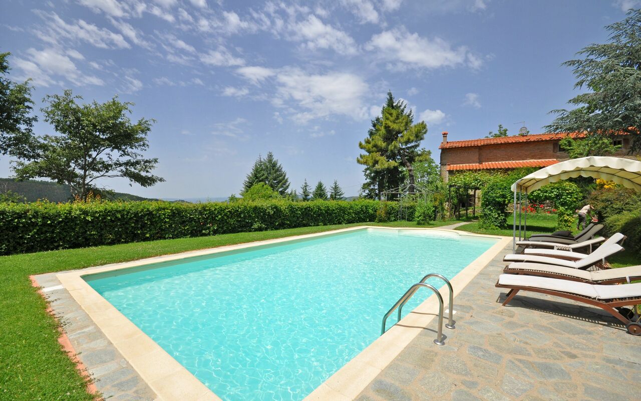 Villa Dame: Piscina