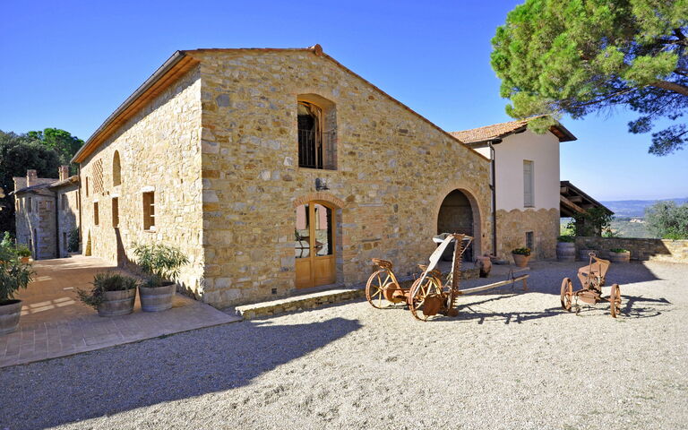 Arturo: all'aperto, Esterni, Giardino