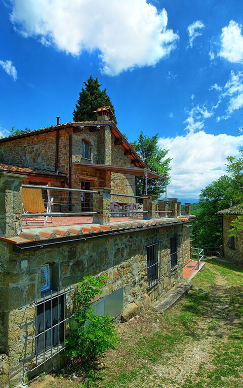 Panzalla: Esterni, Giardino