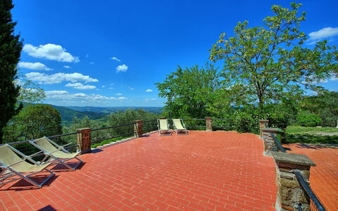 Alloggio Fienile: all'aperto, Esterni