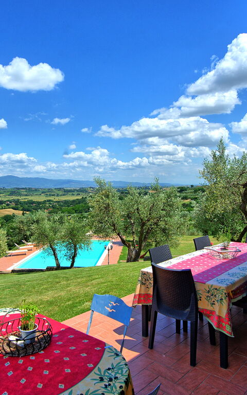 Villa Ulivi: all'aperto, Giardino, Piscina, Vista Panoramica