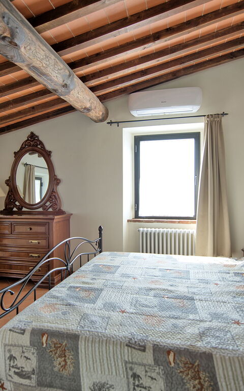 Querciolaia: Camera da letto