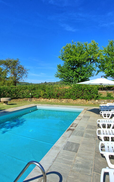 Scerfio: all'aperto, Estate, Piscina