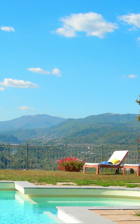 Villa Saida: Giardino, Piscina