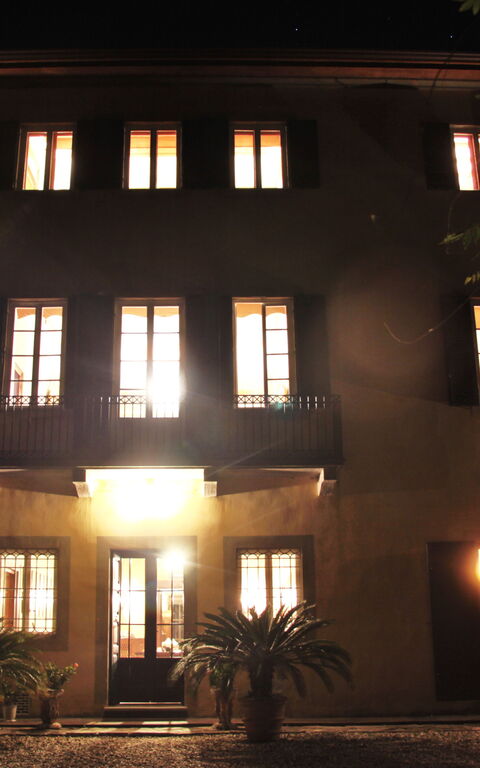 Villa Pedone: all'aperto, Esterni