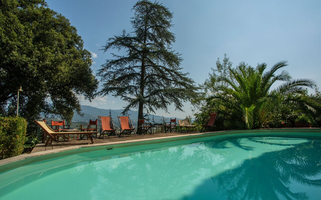Villa Pedone: all'aperto, Piscina