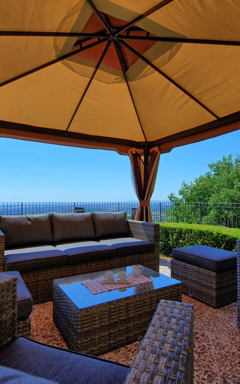 Villa Crispinino: all'aperto, Balcone / Terrazza / Patio