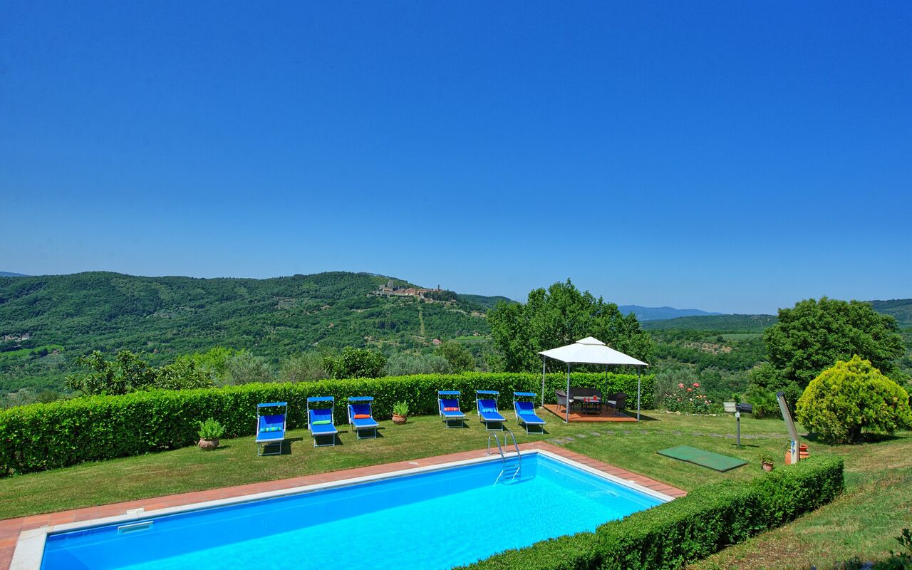 Villa Crispinino: Piscina, Vista Panoramica