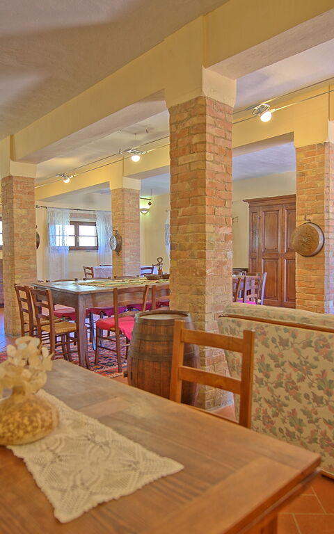 Cerretalta: Sala da pranzo, Soggiorno