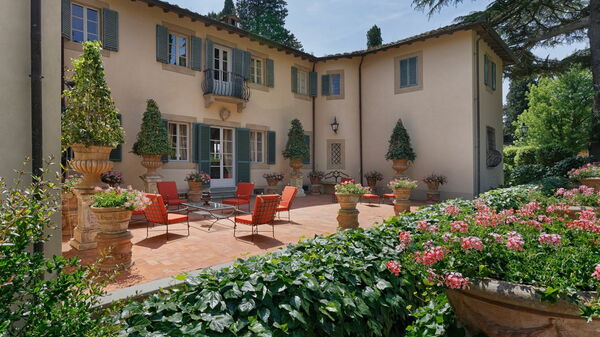 Villa de Ranieri: Esterni, Giardino