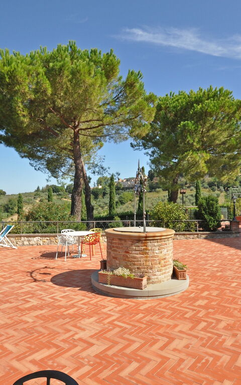 Poggiluglio: Giardino