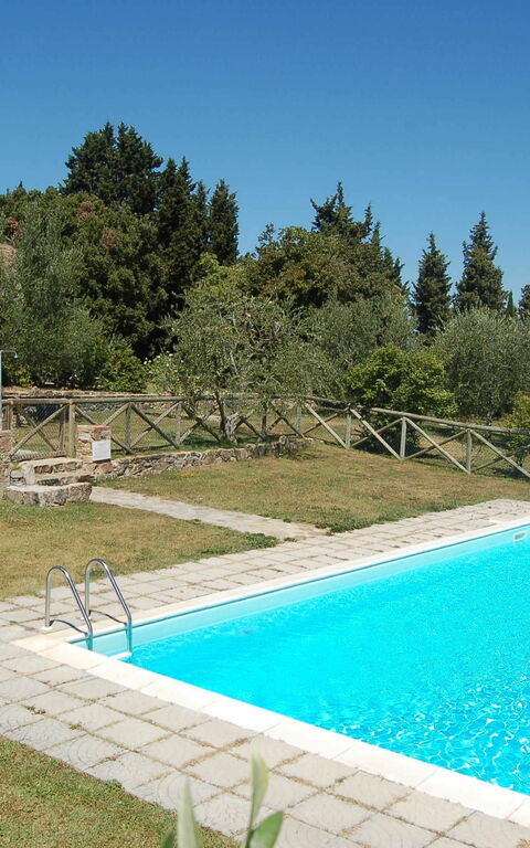 Appartamento Beatrice: Giardino, Piscina