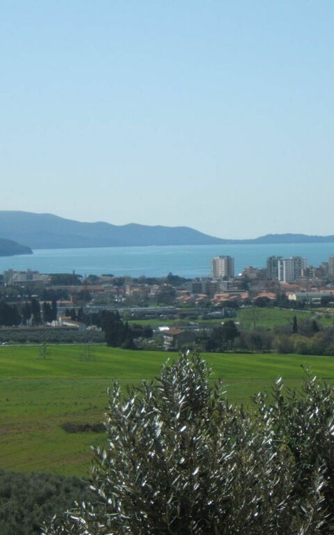 Villa Dei Cipressi: all'aperto, Esterni, Giardino, Vista Panoramica