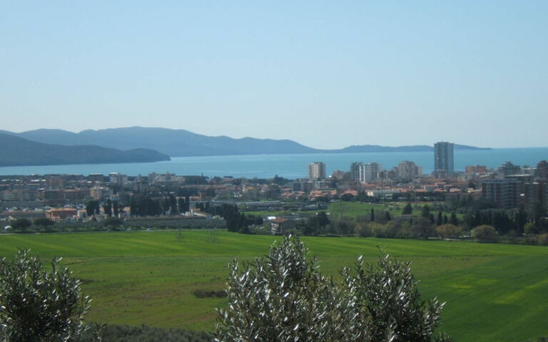 Villa Dei Cipressi: all'aperto, Esterni, Giardino, Vista Panoramica