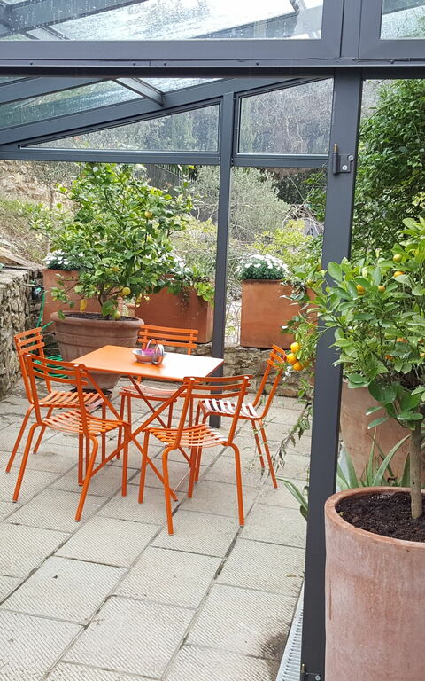 Villa Nova: all'aperto, Esterni