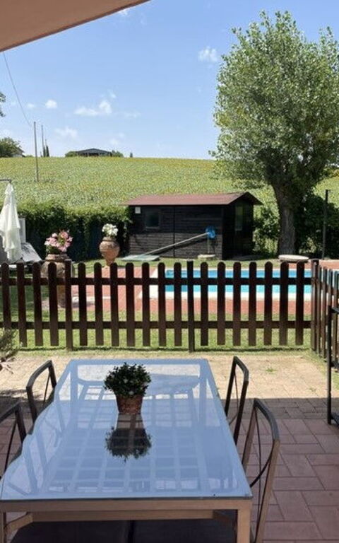 Casa Laura: all'aperto, Esterni