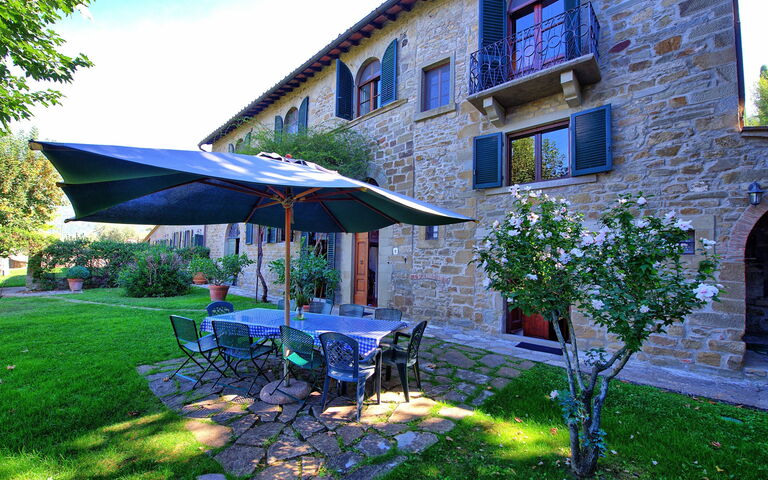 Casale Girifalco: all'aperto