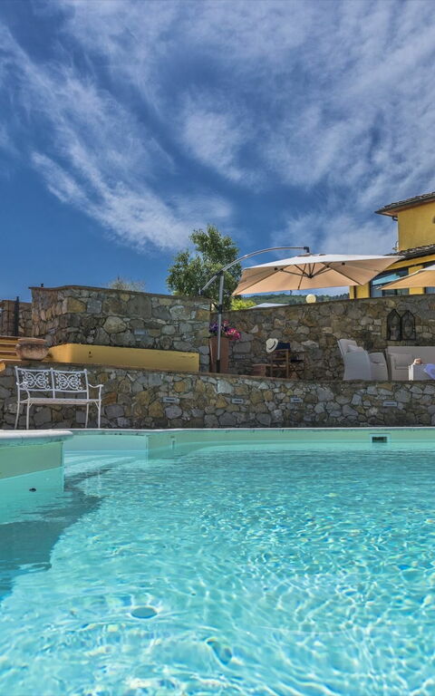 Villa Casalguidi: all'aperto, Estate, Piscina, Vista Panoramica