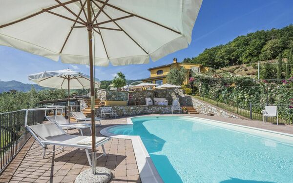 Villa Casalguidi: Piscina