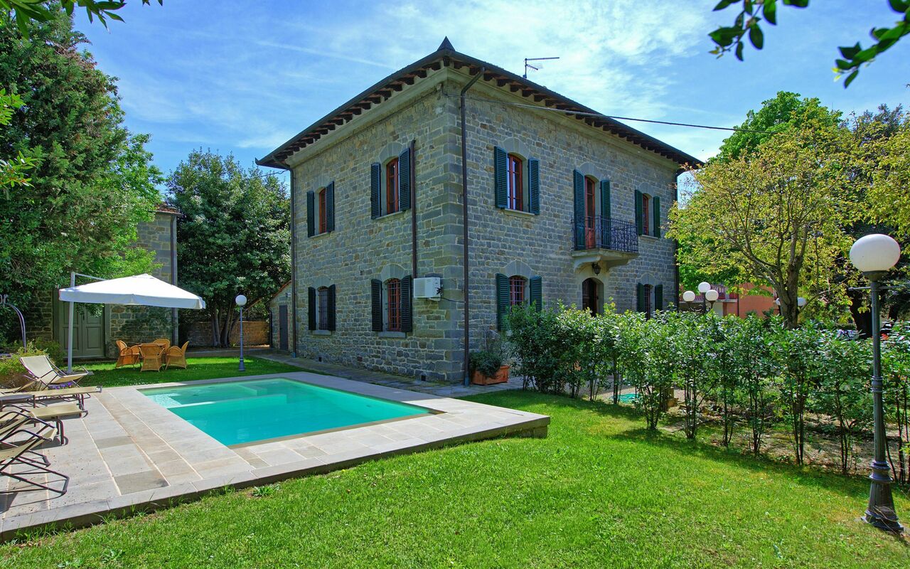 Villa Primula: Esterni, Giardino, Piscina
