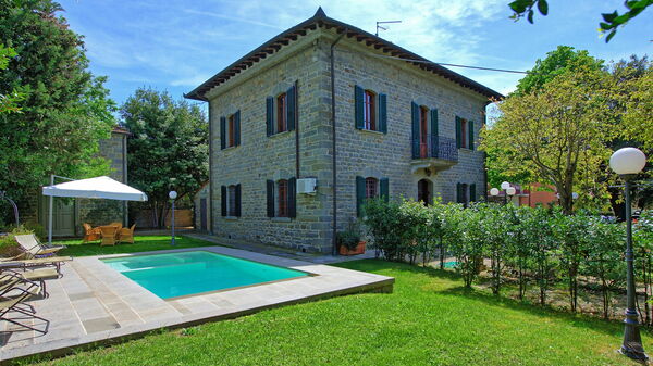 Villa Primula: Esterni, Giardino, Piscina