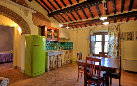 Alloggio Bandita Apartment: Cucina, Sala da pranzo, Soggiorno