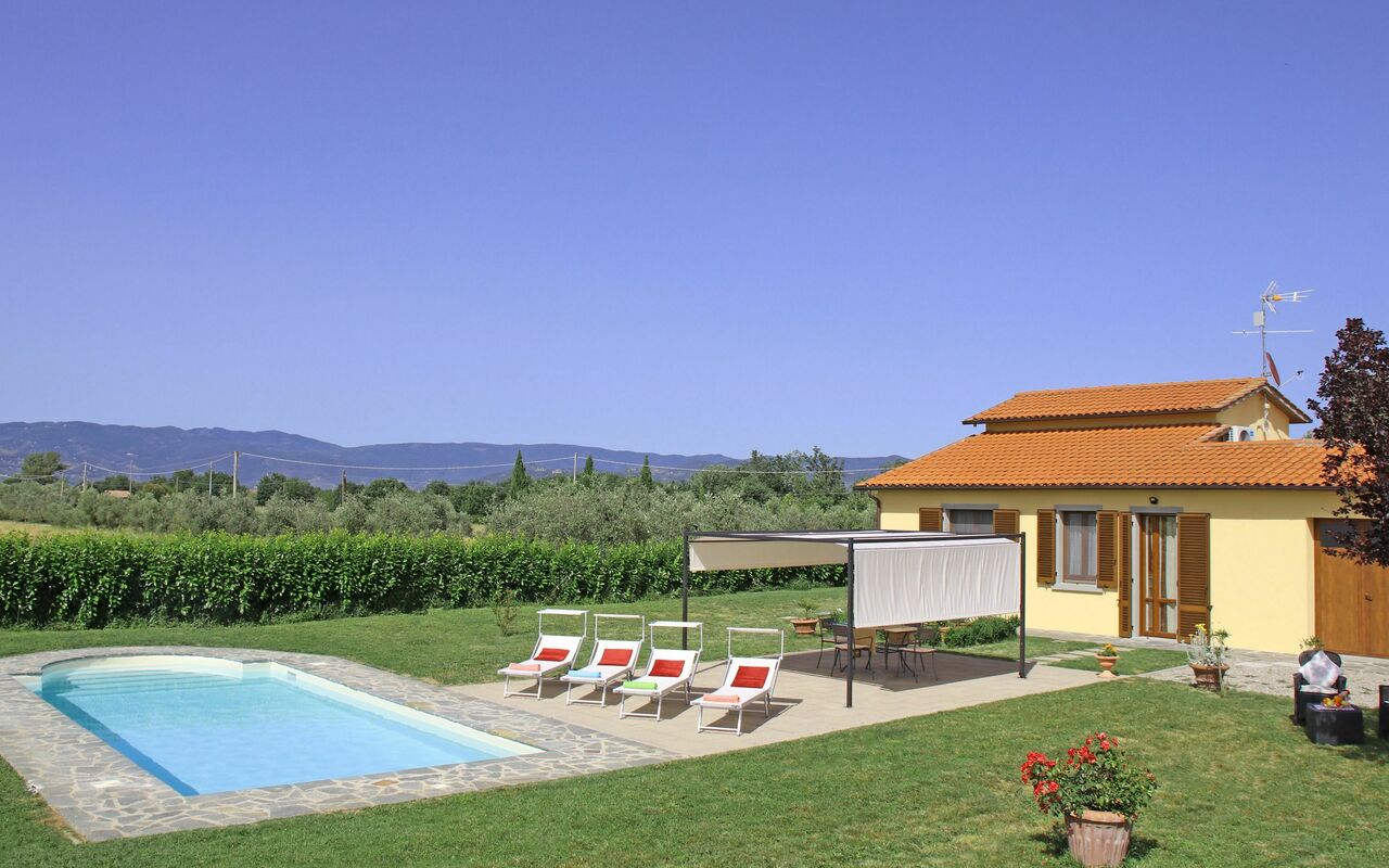 Casa Centoia: Piscina