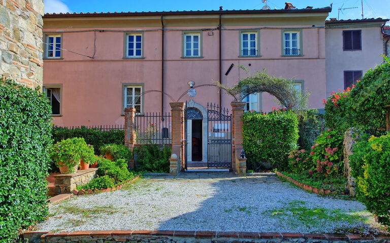 Il Gualdo: Esterni