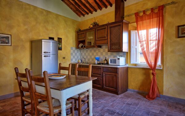 Alloggio Vescovo: Cucina, Sala da pranzo, Soggiorno